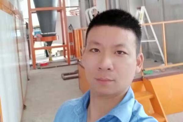 臨近元旦，噴塑設備安裝師傅匠心制造獲客戶肯定